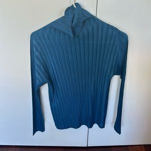 Pleats please top